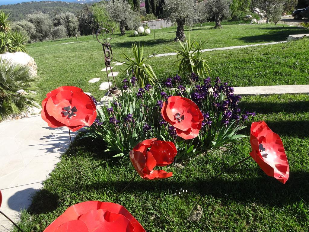 Bed and Breakfast Les 4 Elements Tourrettes-sur-Loup Exteriér fotografie