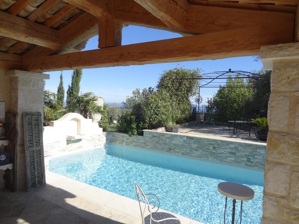 Bed and Breakfast Les 4 Elements Tourrettes-sur-Loup Exteriér fotografie