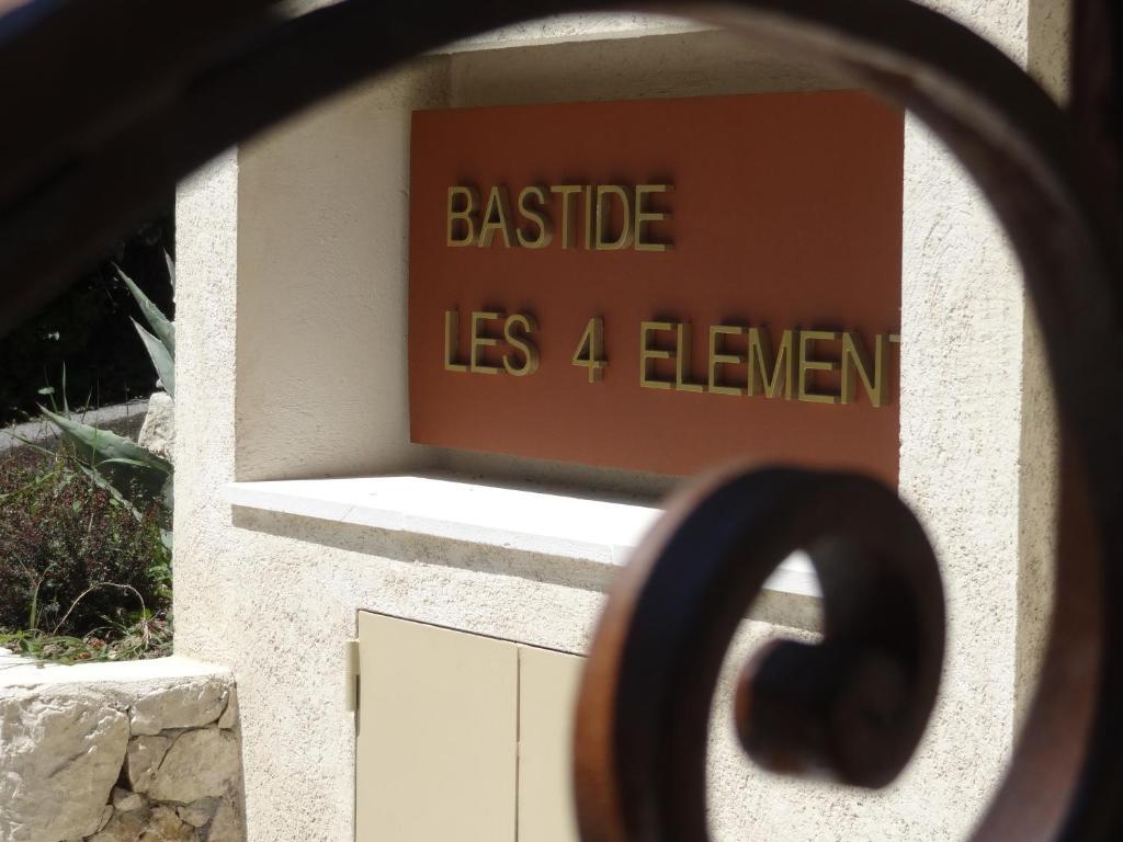 Bed and Breakfast Les 4 Elements Tourrettes-sur-Loup Exteriér fotografie