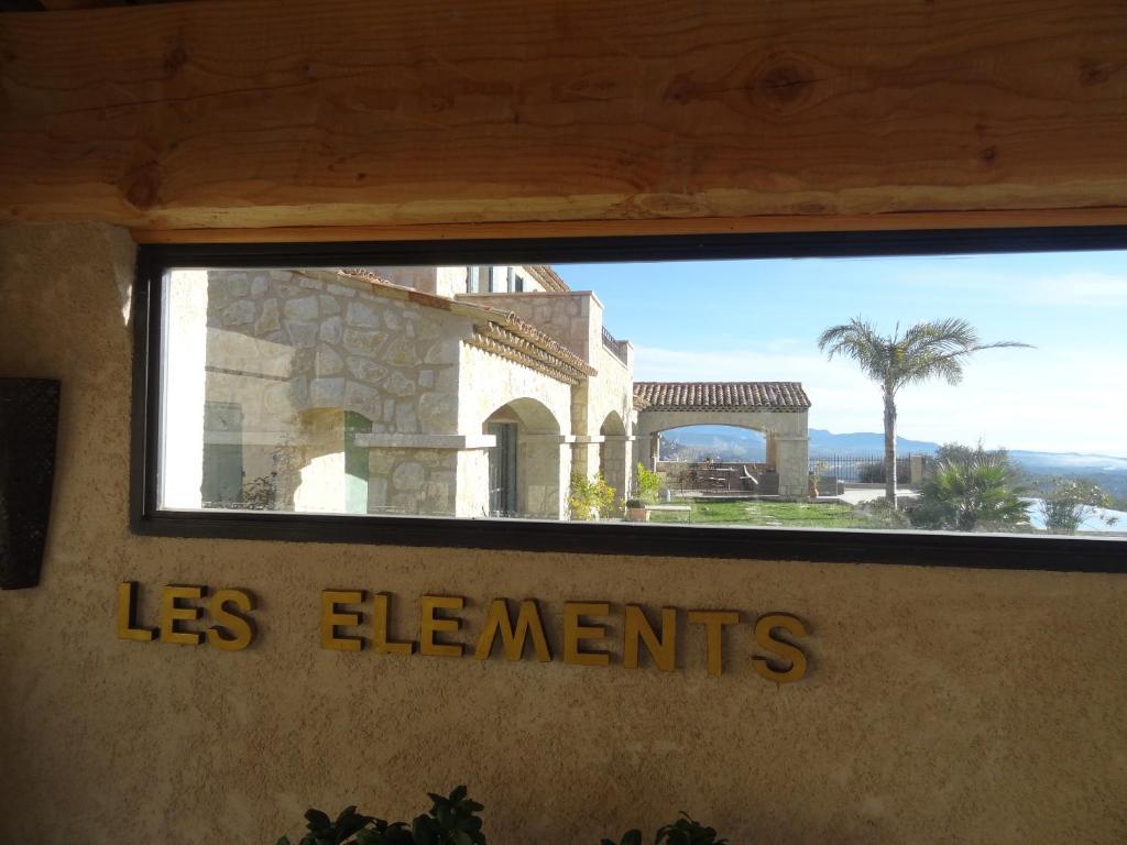 Bed and Breakfast Les 4 Elements Tourrettes-sur-Loup Exteriér fotografie