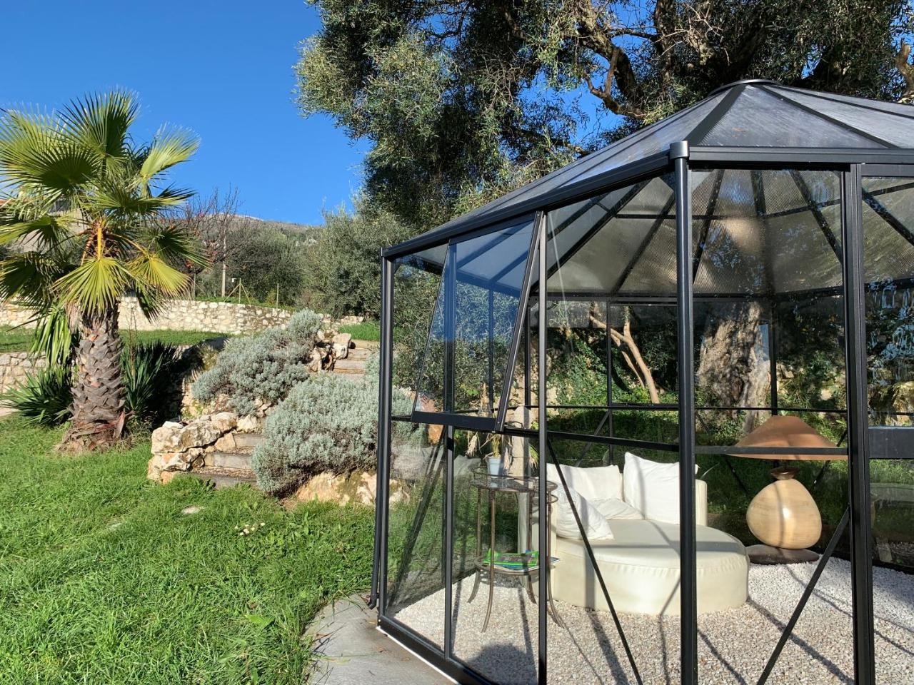Bed and Breakfast Les 4 Elements Tourrettes-sur-Loup Exteriér fotografie